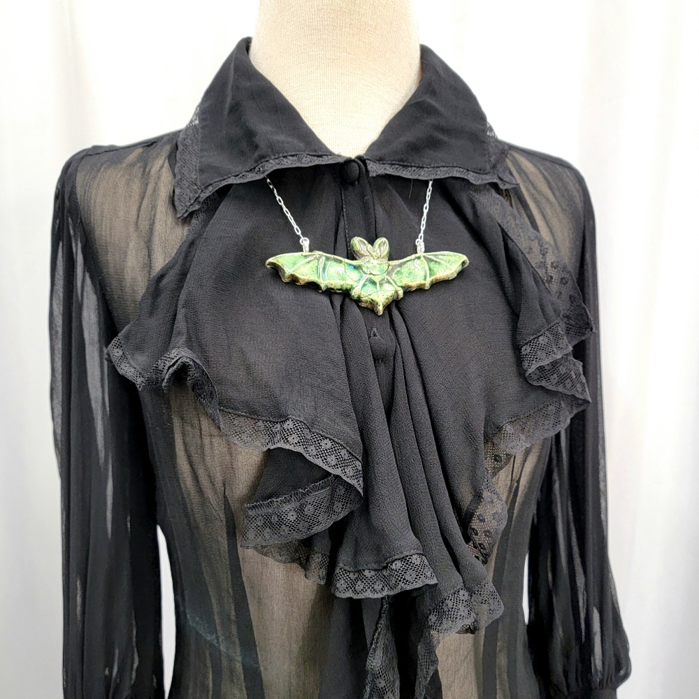 NEW large ceramic & silver BAT NECKLACE perfect goth witch HALLOWEEN gift 🎁 - Picture 2 of 7